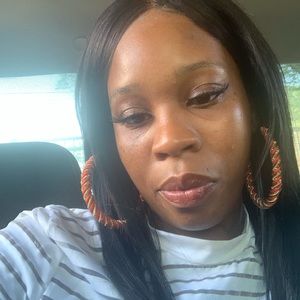 Meet your Posher, Ceira